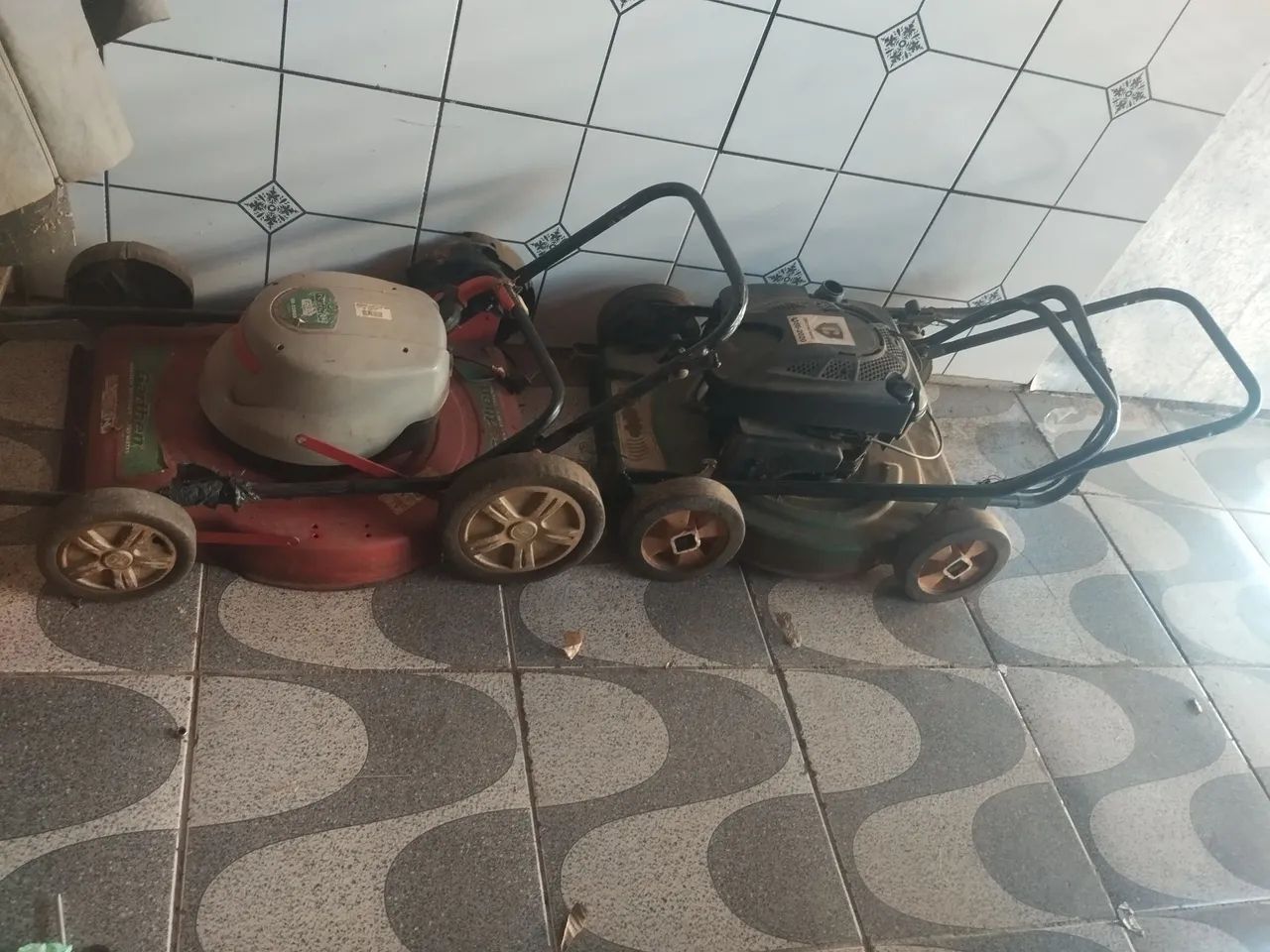 Cortador de grama a gasolina e elétrica( com defeito) - Foto 2