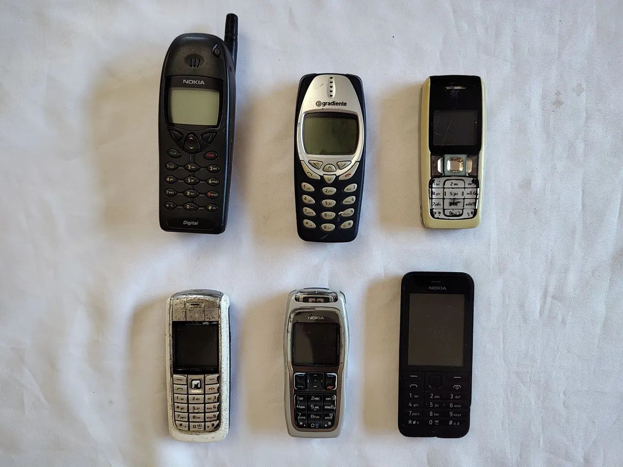 Lote Celulares Antigos - Para Tirar Peças - Leia o Anúncio! - Foto 4