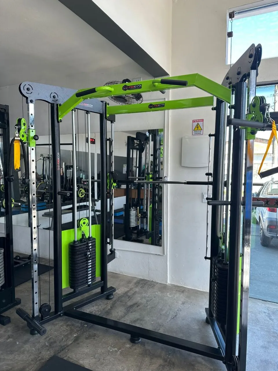 Máquina de Musculação Completa (CROSS OVER SMITH 80KG CADA TORRE)