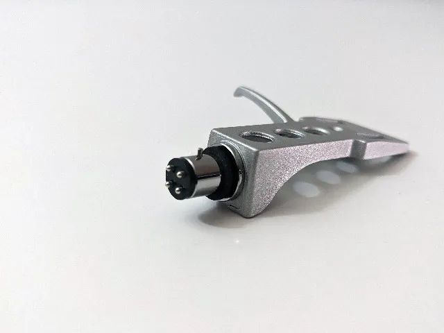 HeadShell Universal Audio-Technica AT-HS1 Seminova  - Foto 4