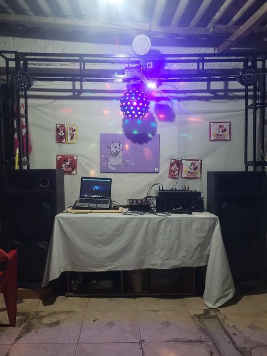 Conjunto de DJ completo para festas