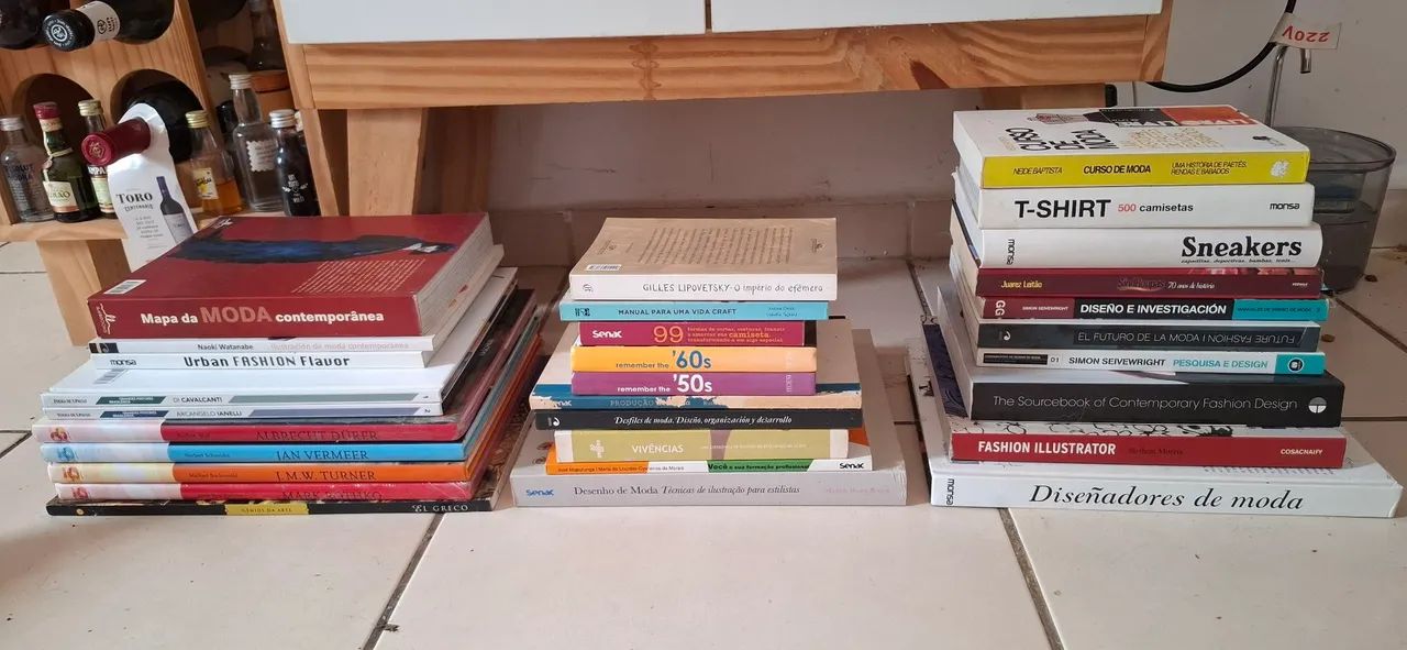 sebo de livros usados em ótimo estado | Shopee Brasil