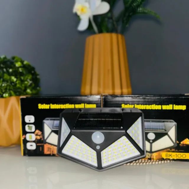 Luminária Solar Parede 100 Led