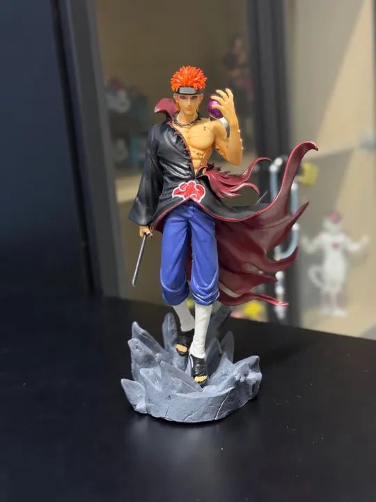 Figure action Pain 