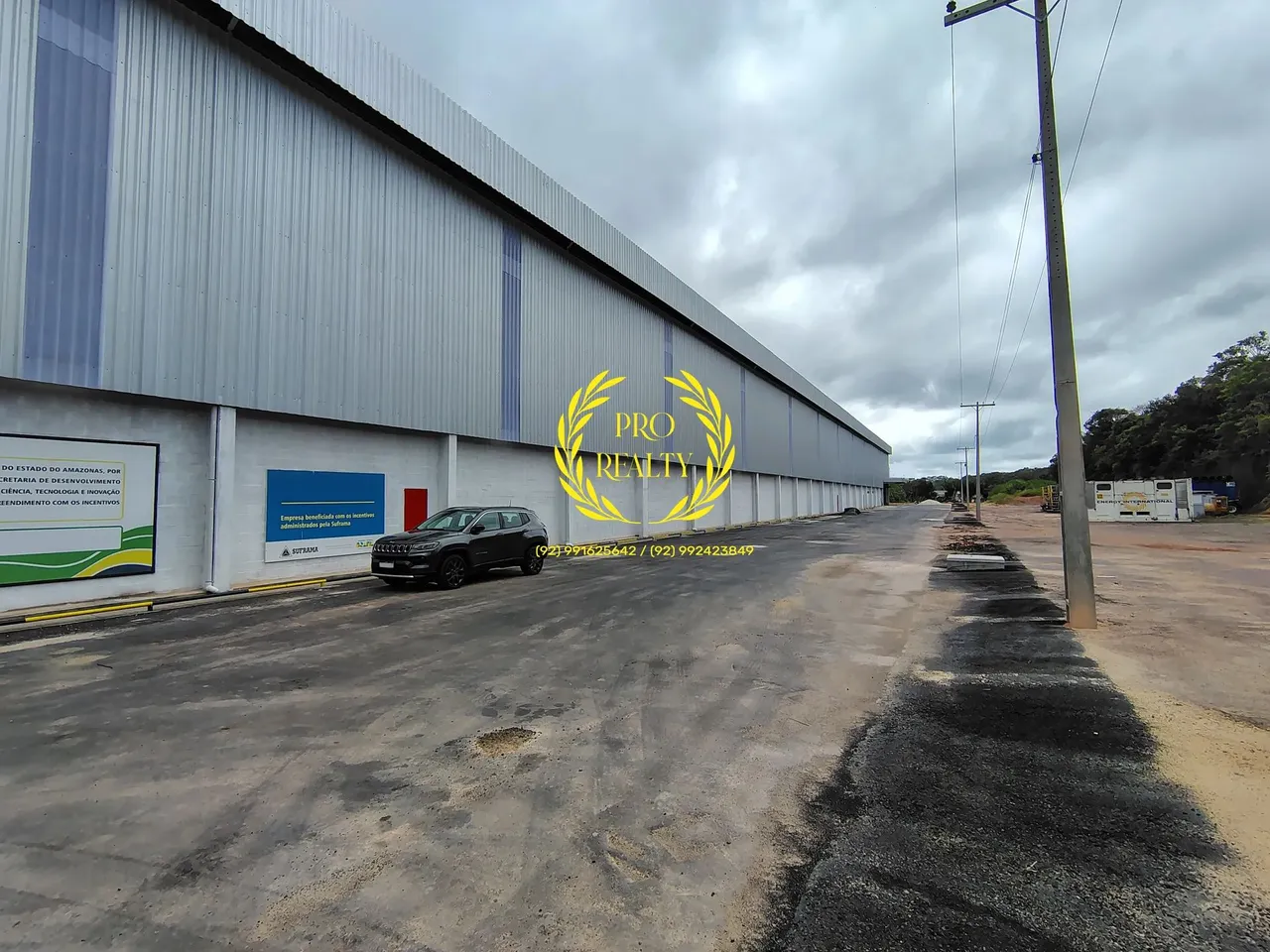 Galpão 3.200m²/ habite-se e avcb/ docas/ em condomínio. - Manaus - AM