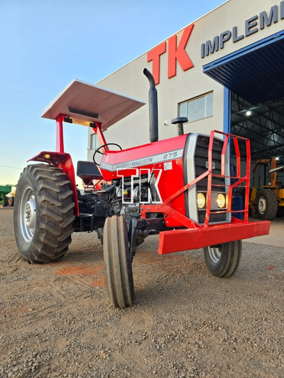 TRATOR MASSEY FERGUSON 275 - Tk Tratores Nova Andradina-MS