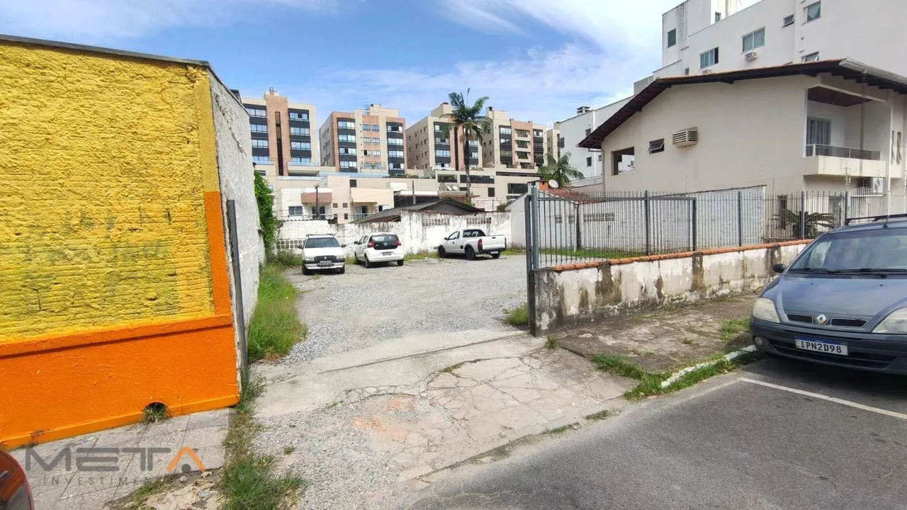 Terreno para locação comercial na rua Venezuela - Nações, Balneário Camboriú/SC