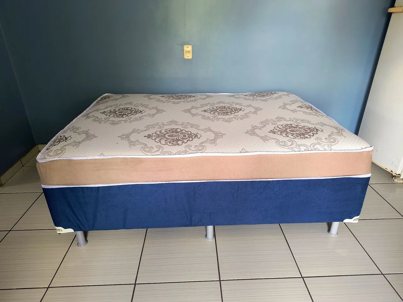 Cama Box Casal mola e espuma grosa muito confortável