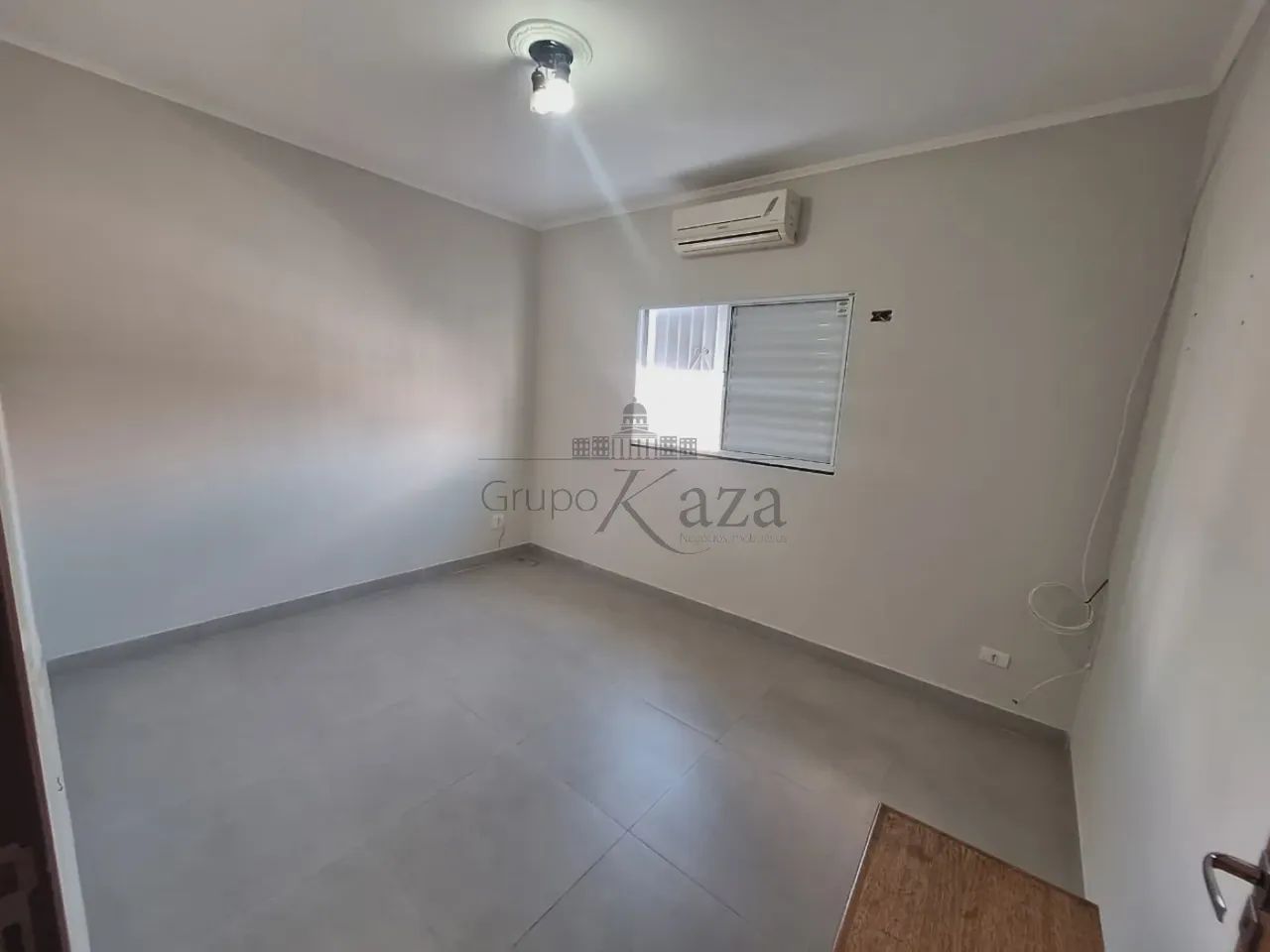Casa - Jardim Telespark - 4 Dormitórios - 157m². - Foto 3