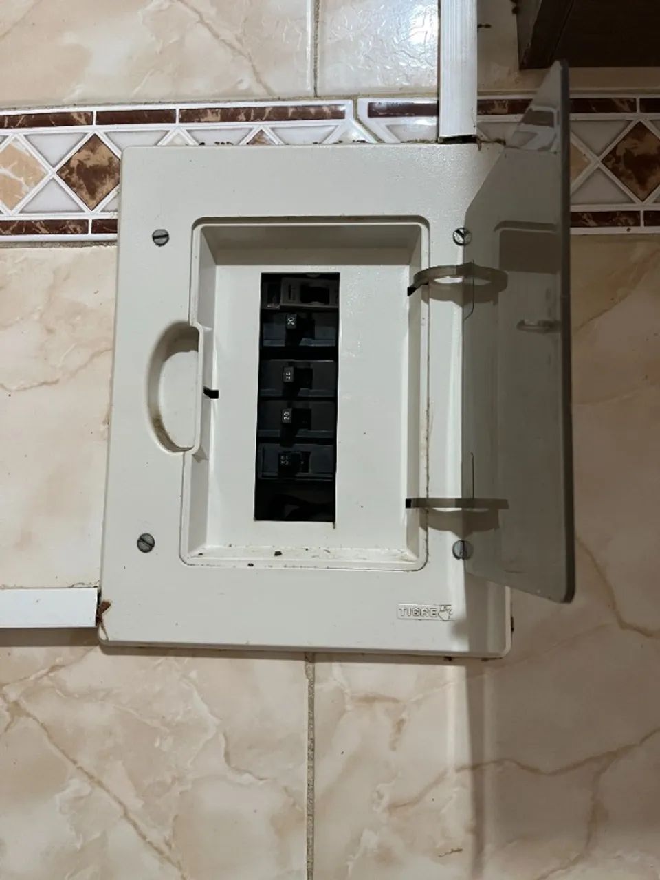 Apartamento na Tijuca - Quarto - sala - dependência - Excelente Localização - Foto 3