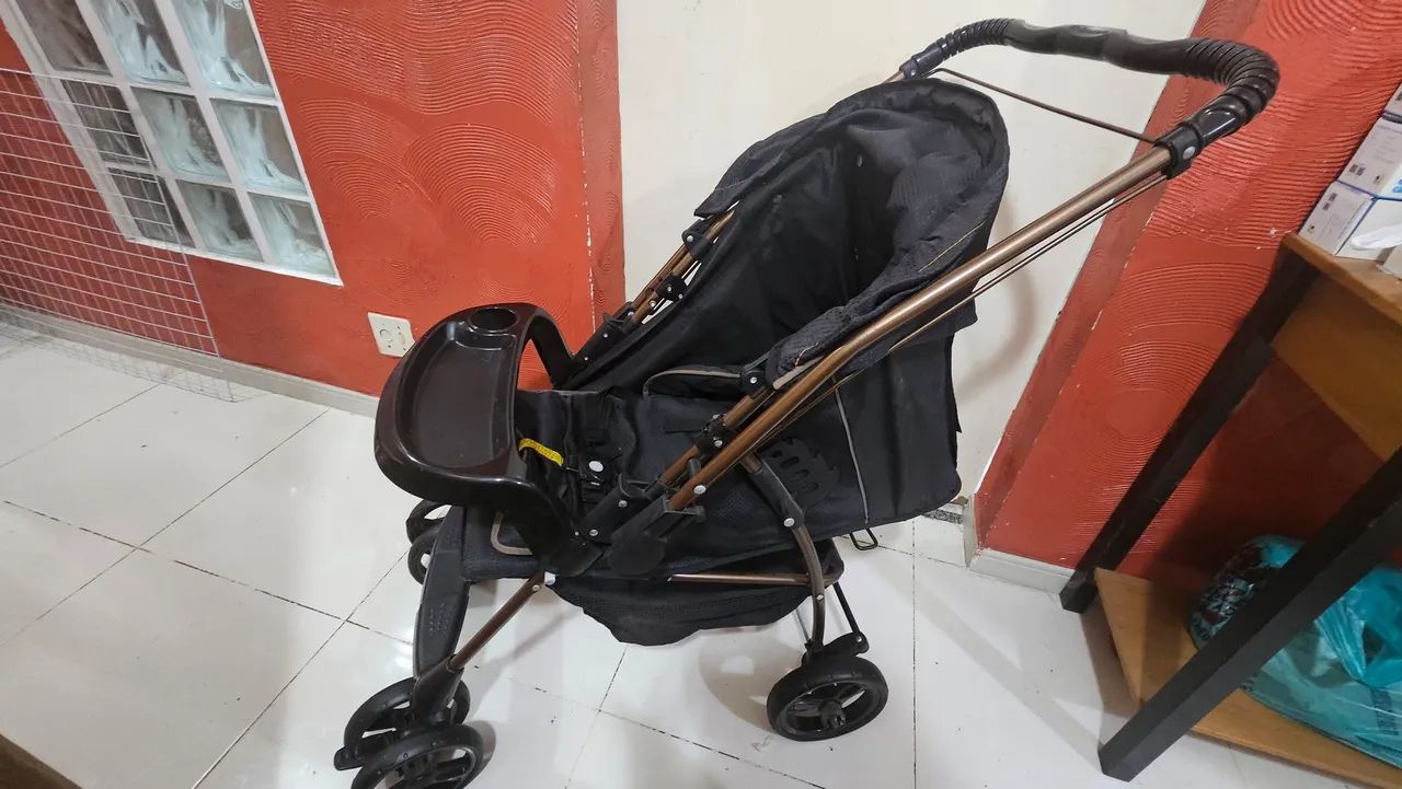 Vendo Carrinho de Bebê Galzerano