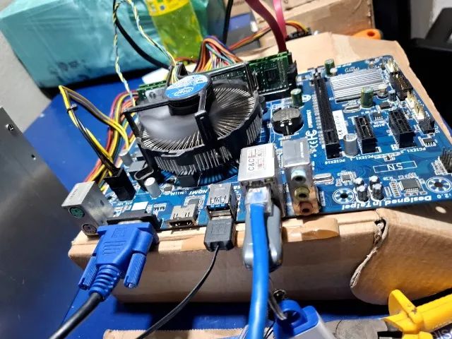 Placa mãe 1150 + Processador i3 4160 + 8GB de memória ram