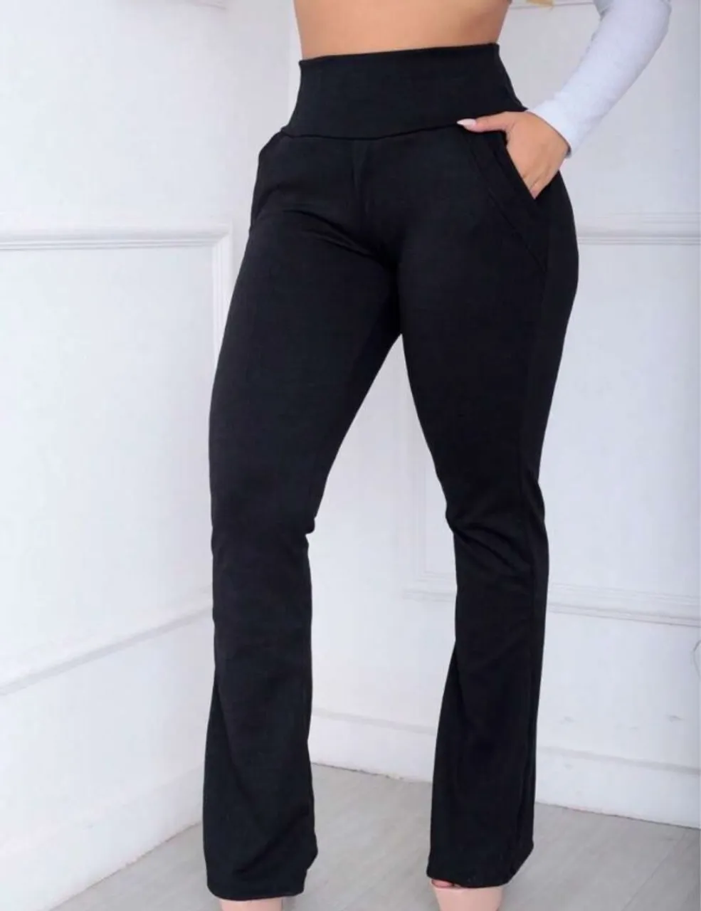 Calça montaria flare veste P e M