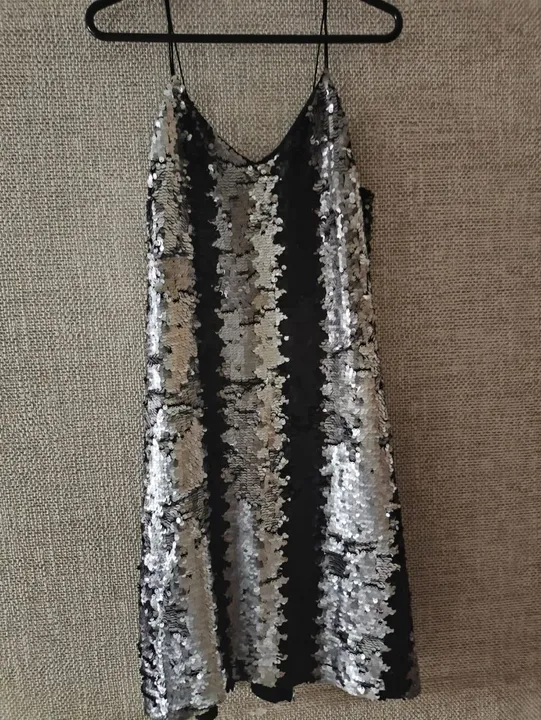 Vestido de festa prata e preto