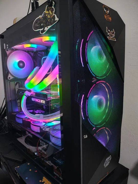Gabinete Gamer RGB - ele vem com as 3 fans frontais e com controladora !