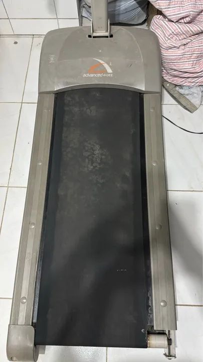 Esteira  - Ótima para Se Exercítar em Casa! - Foto 3