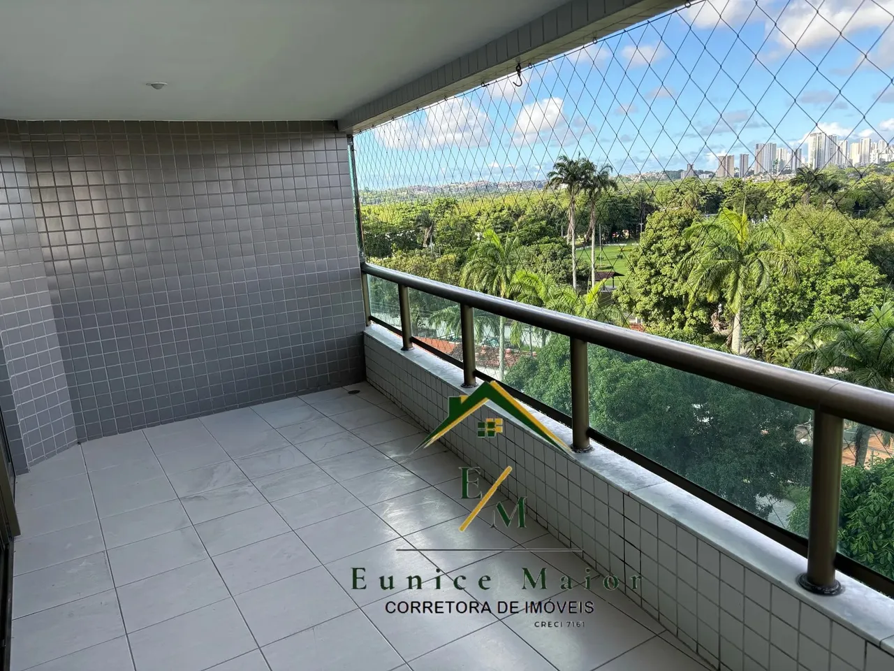 Apartamento à Venda Na Caxangá 04 Quartos (04 suítes) 230 m2 Maravilhosa Vista P/ O Golfe