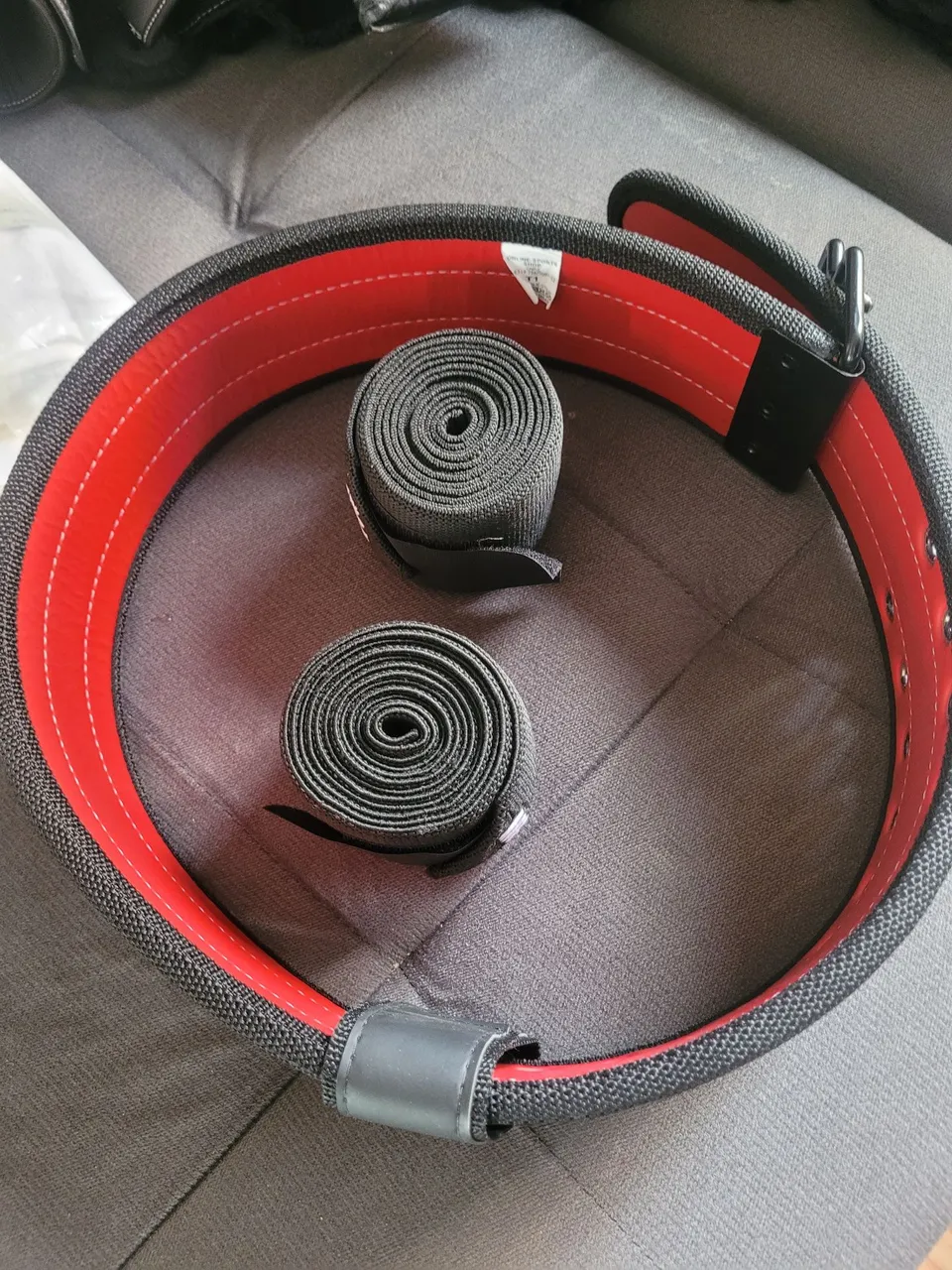 Cinturão, faixa joelho e strap para treinamento musculação