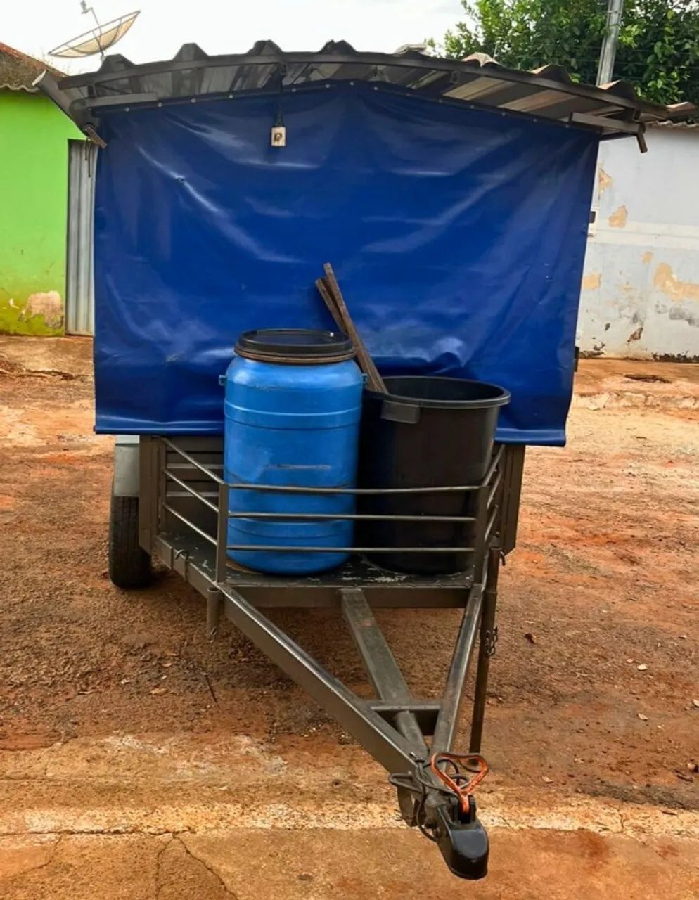 Carretinha/tenda/mesas/banquetas - Foto 3