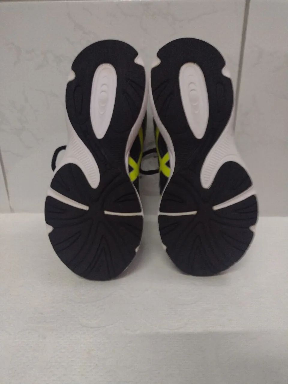 Tênis Asics infantil n.31 unissex original em estado de novo - Foto 4