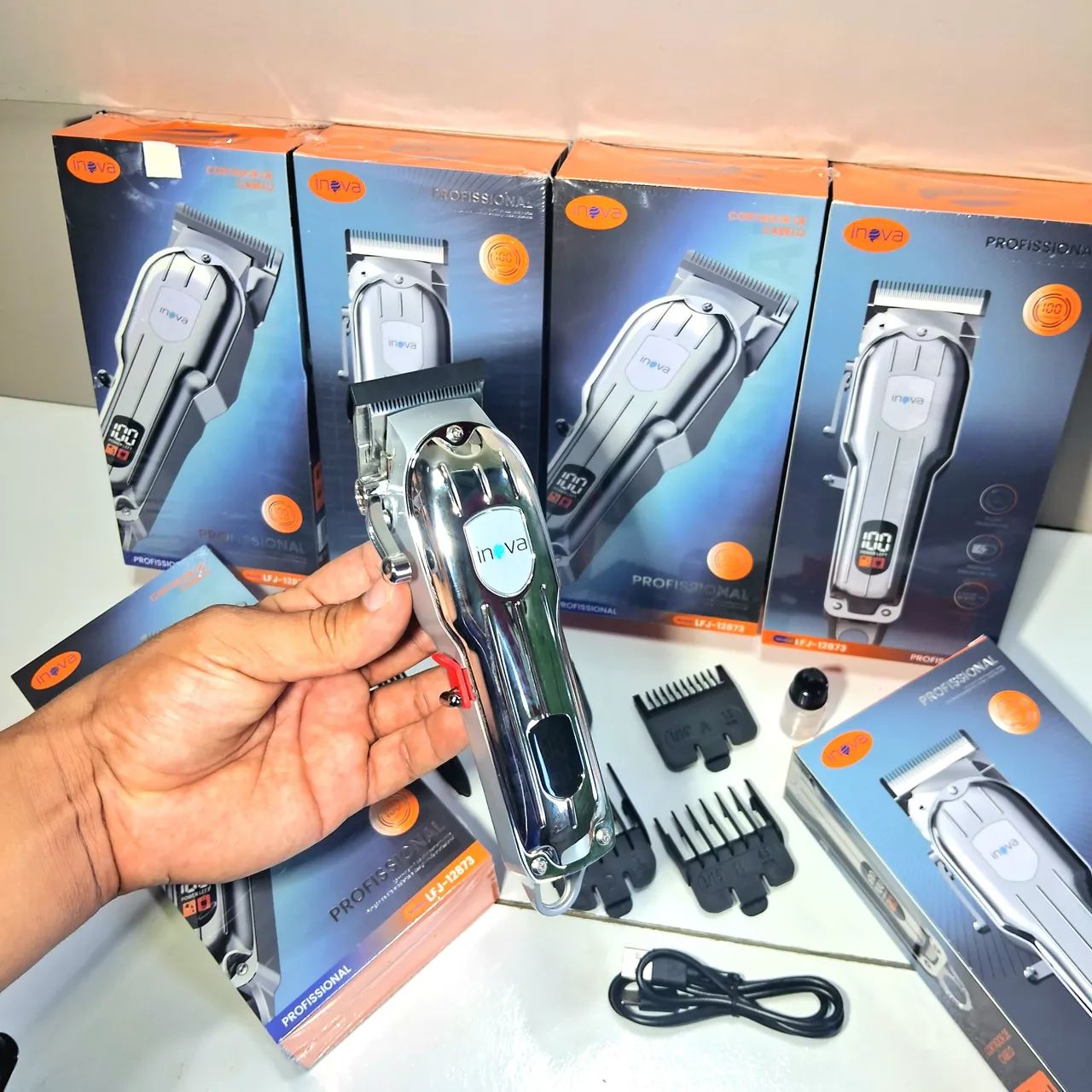 Máquina de Cortar Cabelo Profissional Inova - Foto 2