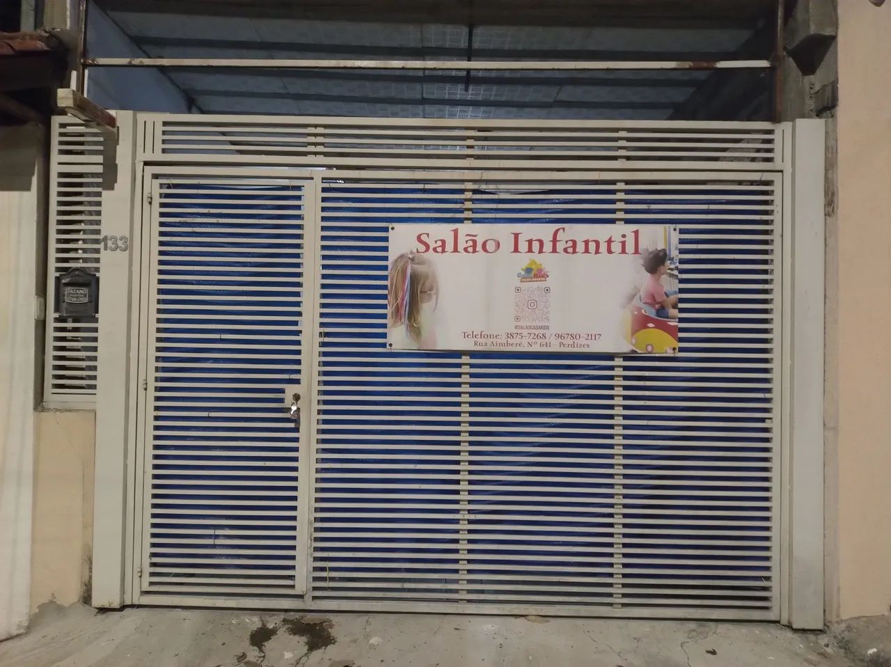 Portão automático com quatro metros completo com motor semi-novo pois estou vendendo - Foto 3