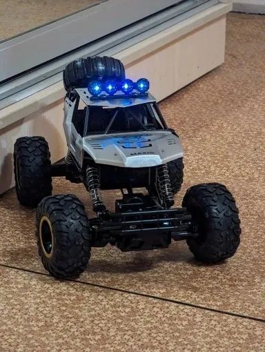 Carrinhos novos, Off Road Grande Gigante Metal controle remoto, 37cm, (4x4), 50m, led - Foto 5