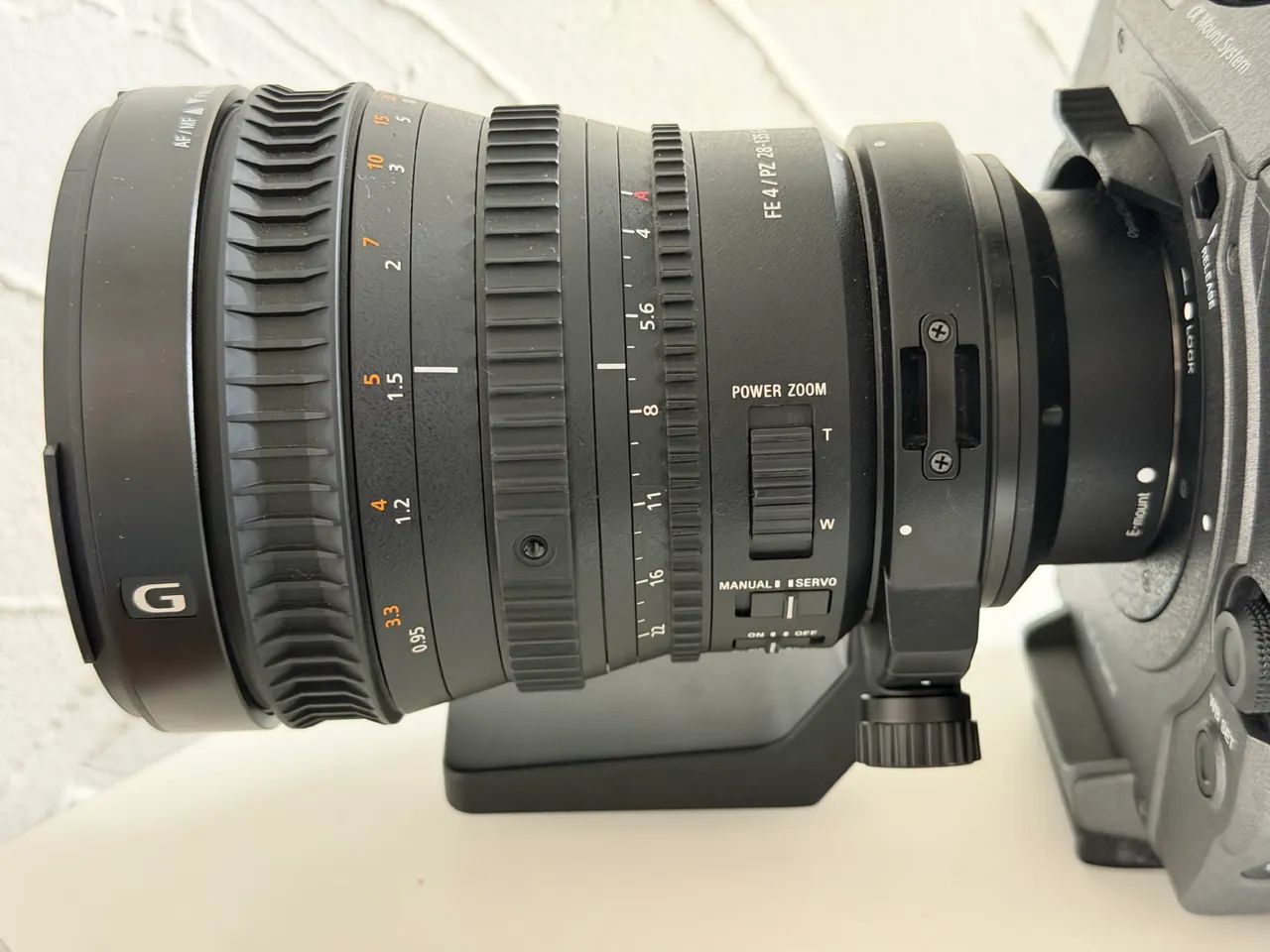 Lente de zoom Sony - Fe 4 / PZ 28-135 mm F4 G OSS - Foto 2