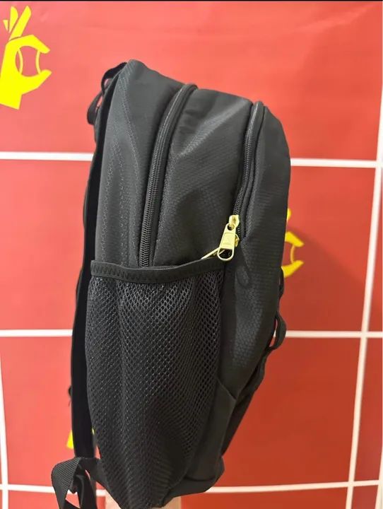 Mochila Adidas suporta 1 até 2 raquetes. - Foto 2