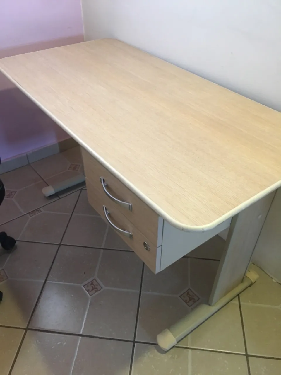 Mesa Escrivaninha com Gaveta - Amadeirado