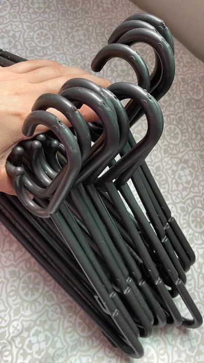 Cruzeta cabide de plástico adulto  - Foto 2