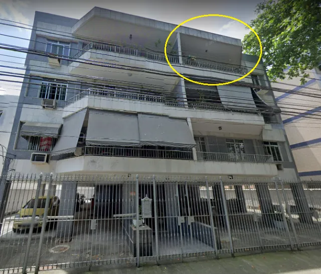 Apartamento 2 quartos com varandão e vaga de garagem