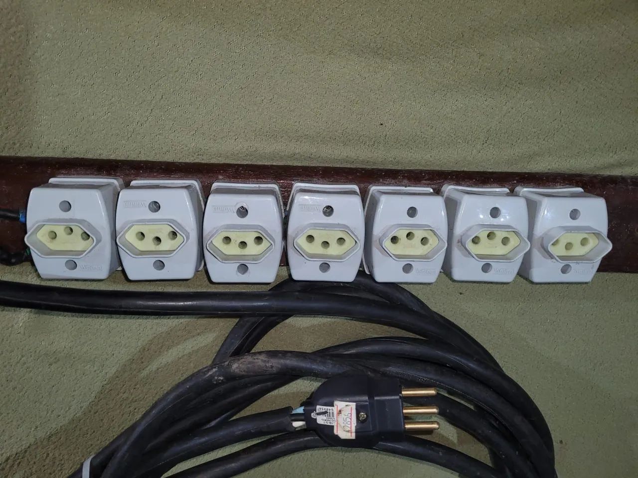 Extensor de Tomada 7 Tomadas 