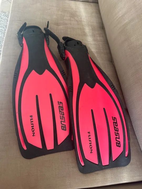 Nadadeiras Seasub Fusion - TAM S - M