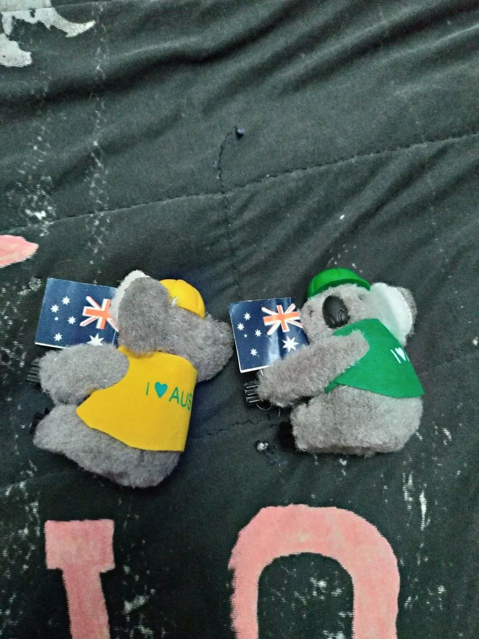Pelúcias Koalas Australianos com Bandeira - Foto 3