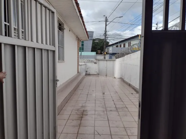 Casa comercial de esquina na Cohama - São Luís MA