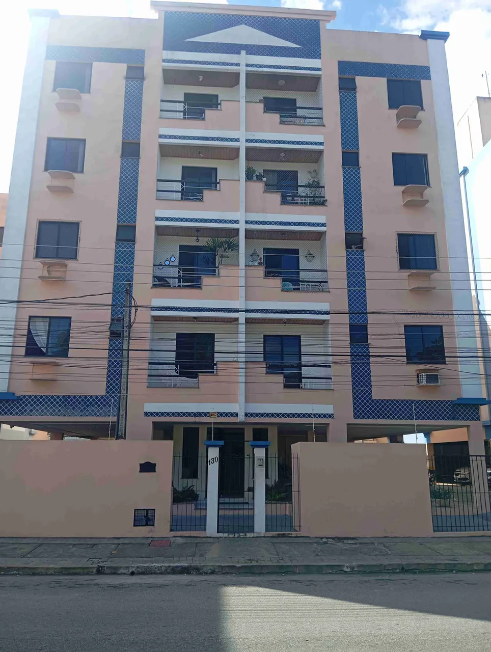 Apartamento com 2 Quartos à Venda no Parque Turf Club Conforto e Segurança