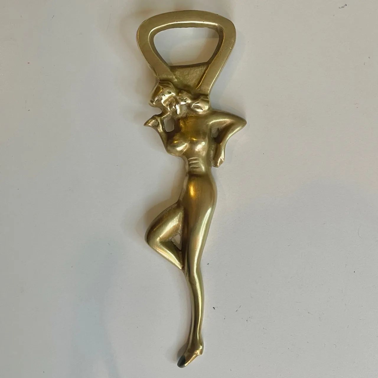 Abridor de Garrafa Vintage em Metal Dourado Vintage Figura Feminina  - Foto 2