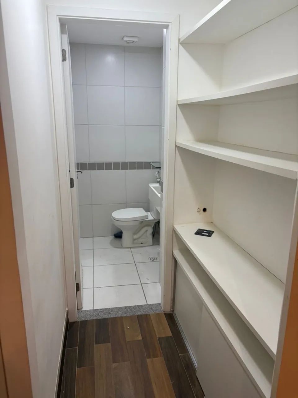 Alugo sala comercial na ponta verde 