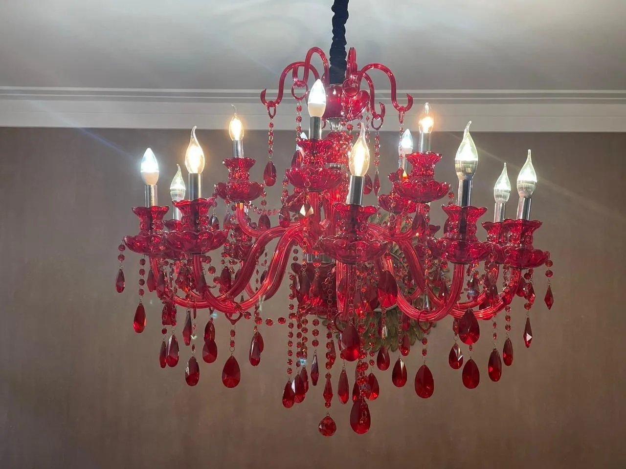 Lustre de Cristal Vermelho