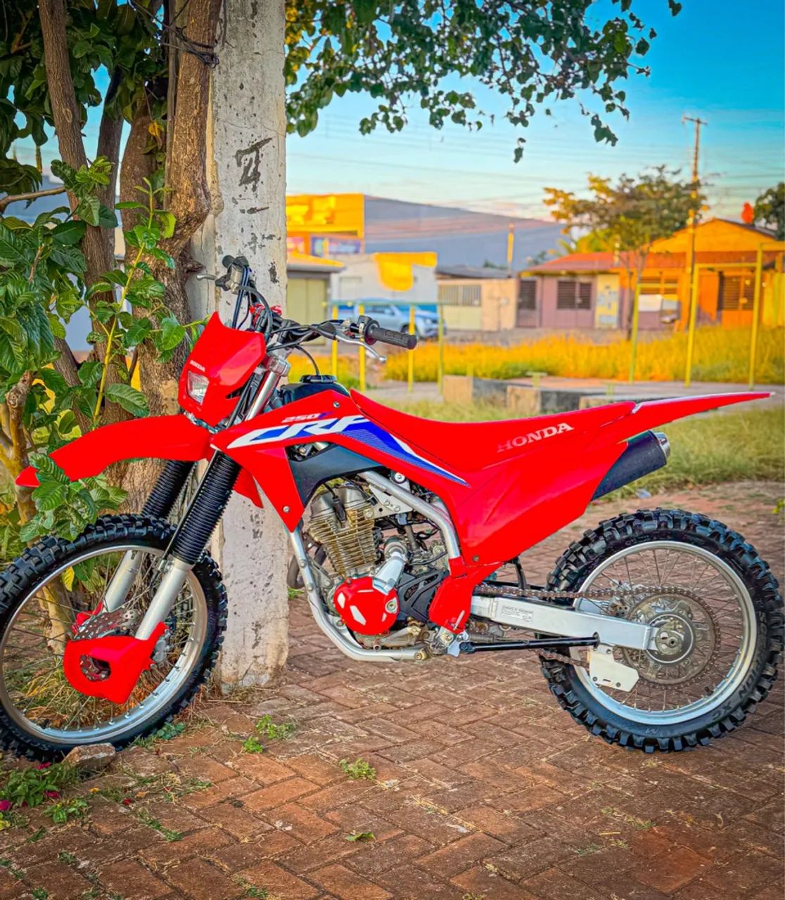 HONDA New EZ  カタログ '92/8 Honda 250 F 2024 - 1343137001 | OLX