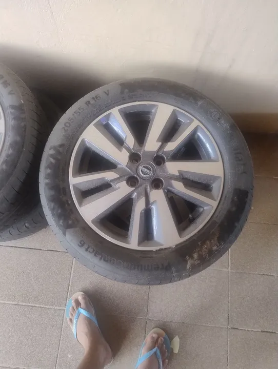 Rodas de liga leve aro 16 completa com pneus novos originais