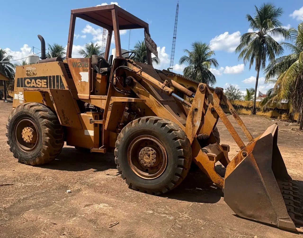 CASE W20B -Ano 89  Carregadeira de Rodas