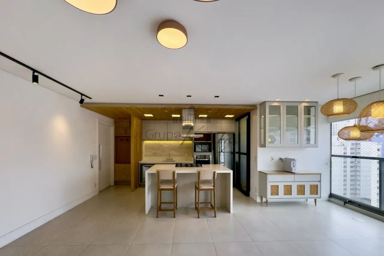 Apartamento - Vila Olímpia - 2 Suítes - 95m². - Foto 2