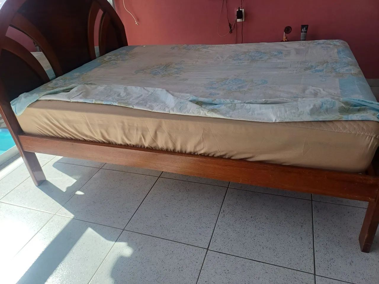 Cama casal e colchao - Foto 4