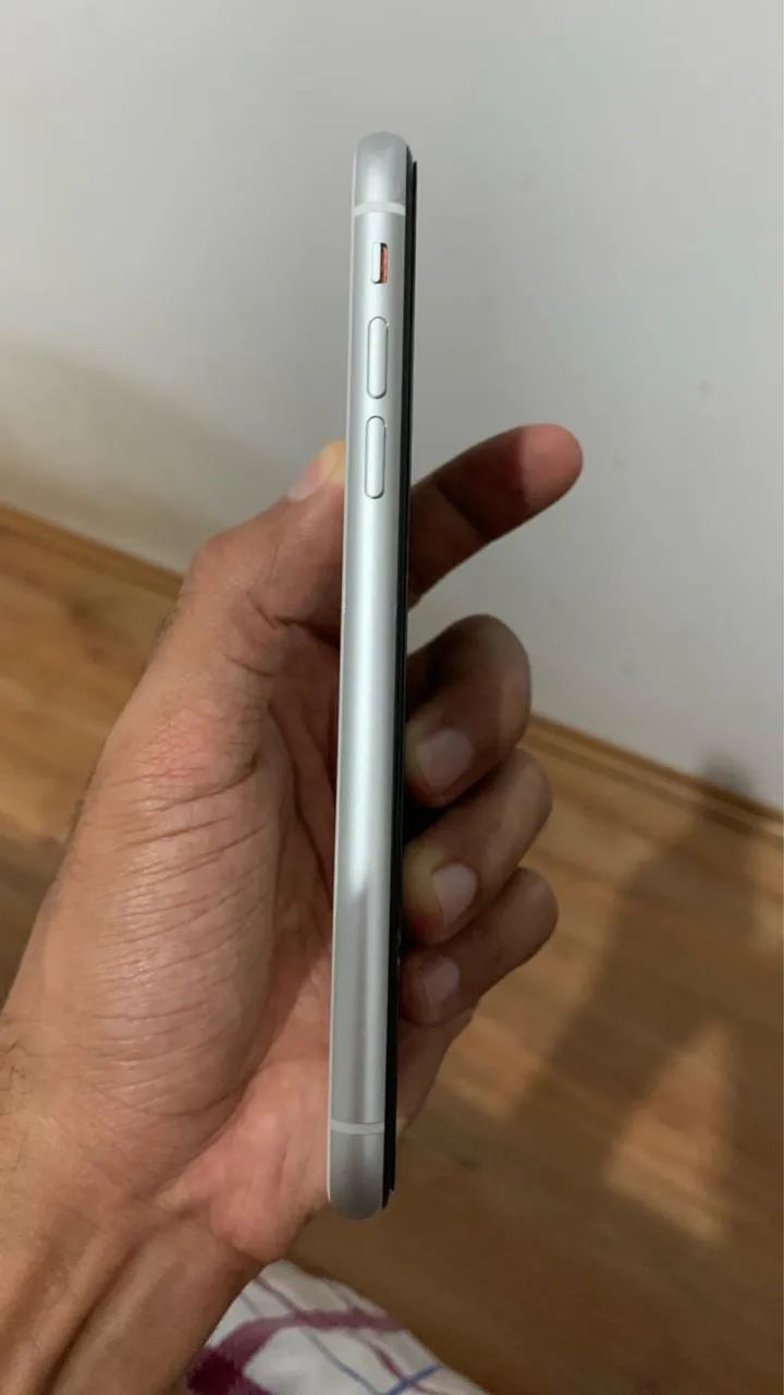 iPhone XR 64GB BRANCO - Foto 3