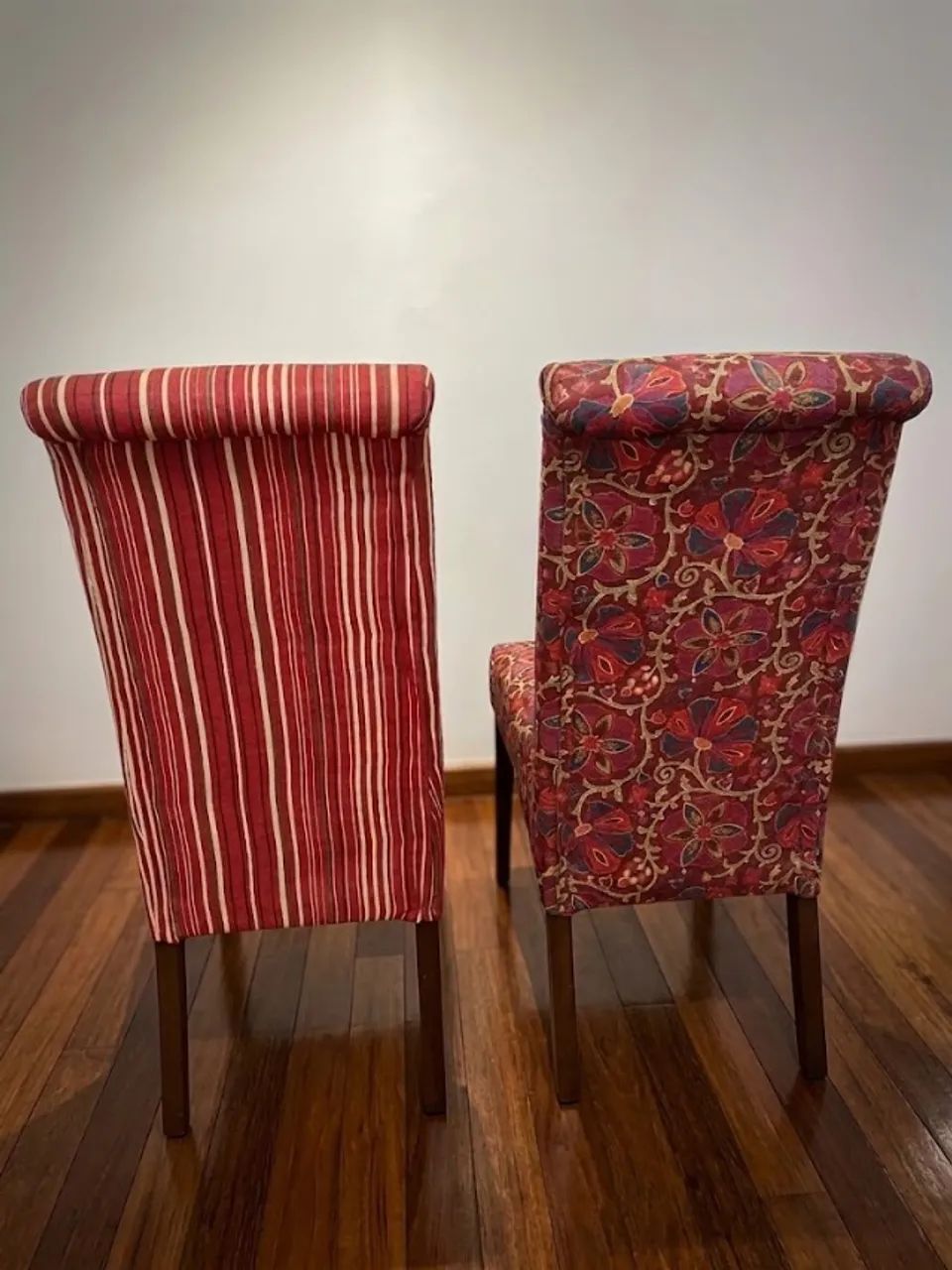 CONJUNTO DE 4 CADEIRAS ESTOFADAS  - Foto 3