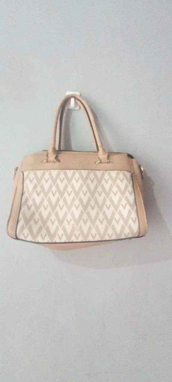 Vendo Bolsa usada de grife 