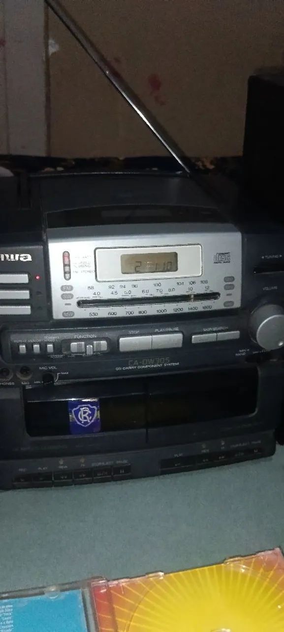 Mini System Aiwa anos 90 pegando CD e rádio am e fm - Foto 5