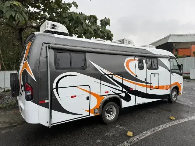 Lindo Motorhome Com Suite + Beliche (Entrada + Parcelas) - Foto 4